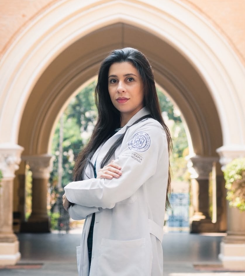 Dra. Maria Suzane Dos Santos - Fisioterapeuta Neurofuncional Domiciliar em Guarujá
